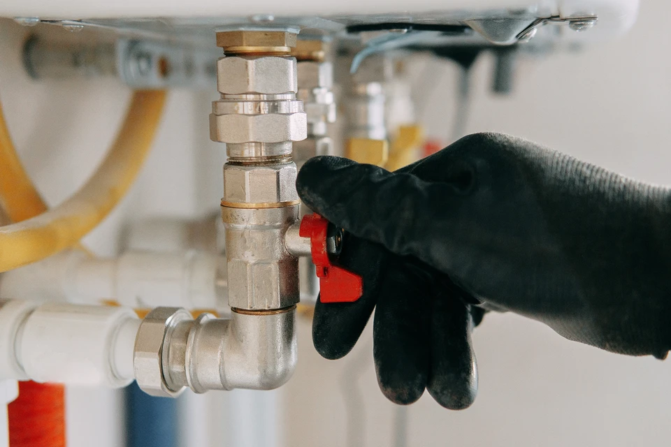 Sous-sol technique équipé d'un système de traitement d'eau domestique